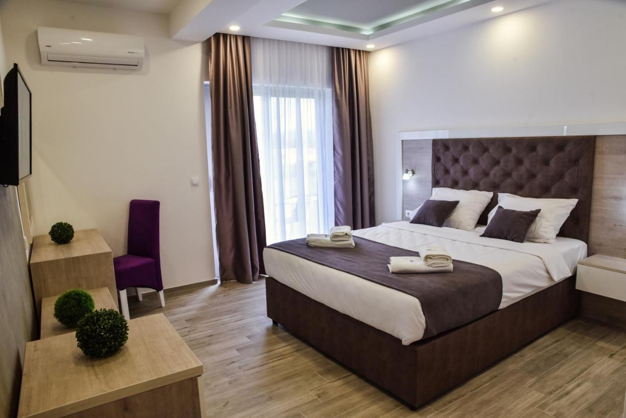 Heaven Lux Ulcinj Hotel ภายนอก รูปภาพ