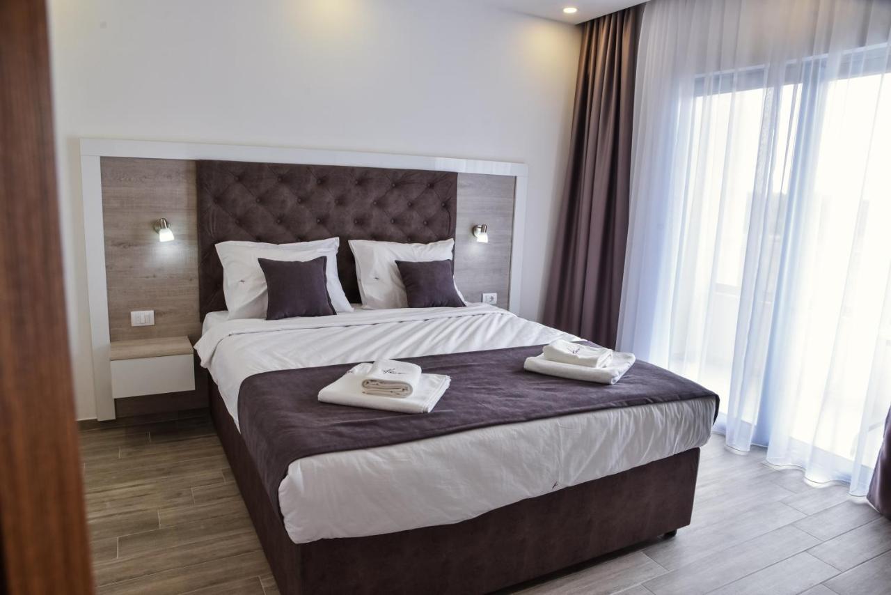 Heaven Lux Ulcinj Hotel ภายนอก รูปภาพ