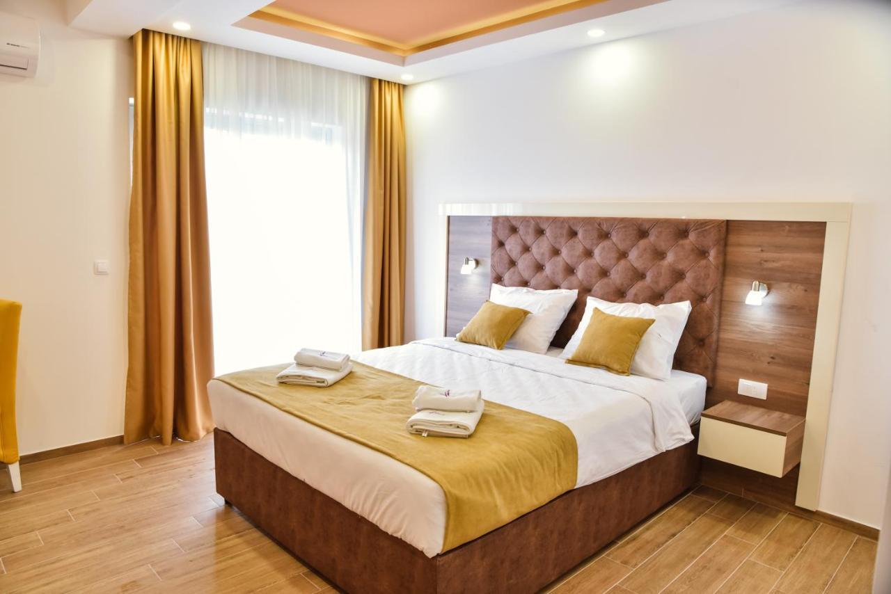 Heaven Lux Ulcinj Hotel ภายนอก รูปภาพ