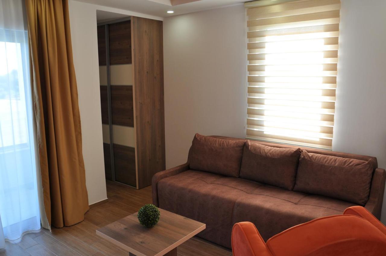 Heaven Lux Ulcinj Hotel ภายนอก รูปภาพ